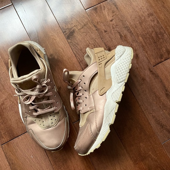 Nike air huarache rose - Picture 2 of 3